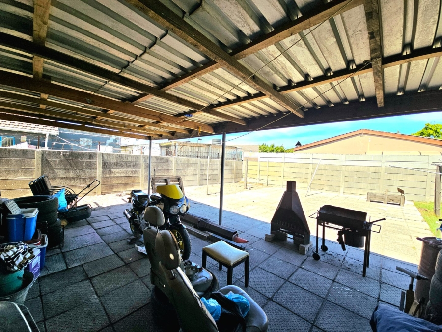 3 Bedroom Property for Sale in Lotus River Western Cape